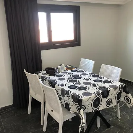 Ξενοδοχείο με διαμερίσματα Sofya 4*
