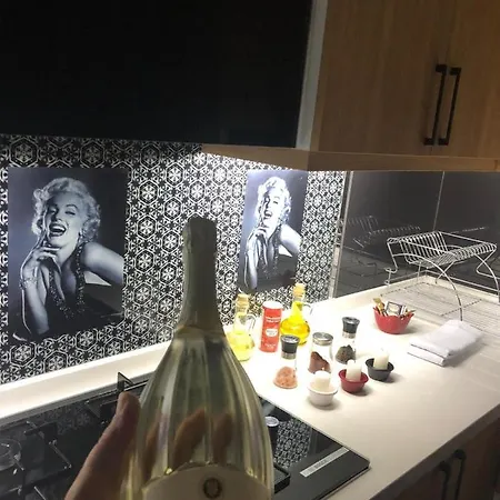 Sofya מלון דירות 4*